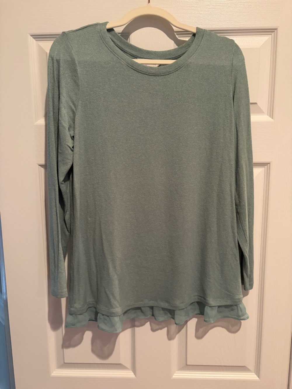 LC Lauren Conrad Sage Green Long Sleeve Layered-Hem Top